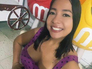 Chat vidéo érotique KattySoto