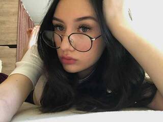 Chat vidéo érotique Katushhh