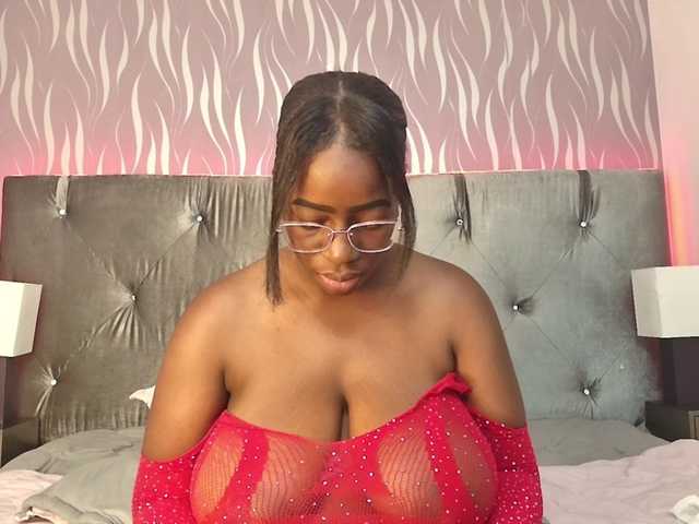 Photos KayaBrown ⭐I want to be a very playful girl today!⭐ ⭐GOAL: Squirt Time⭐ @remain