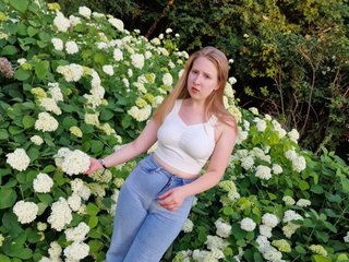 Chat vidéo érotique KeeleyGorin