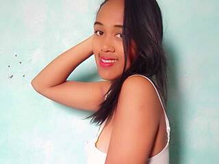 Chat vidéo érotique Keirah