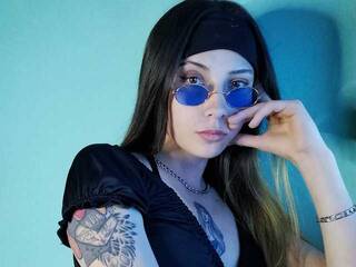 Chat vidéo érotique Keket-Smith