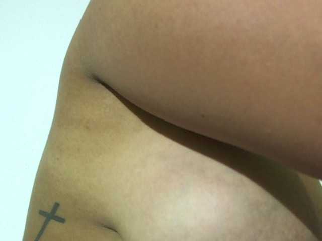 Photos kellylatinhot bigass bigtits latina ebony tattoo