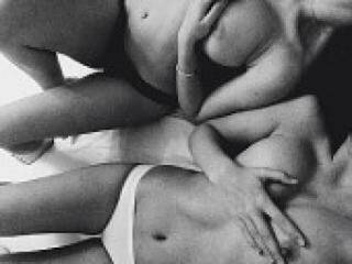 Chat vidéo érotique kettinika