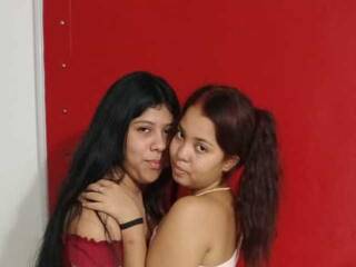 Chat vidéo érotique Keyandnaty