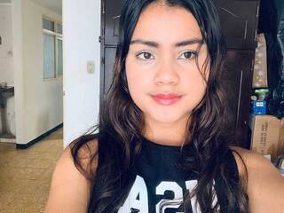 Chat vidéo érotique KIITTY-1