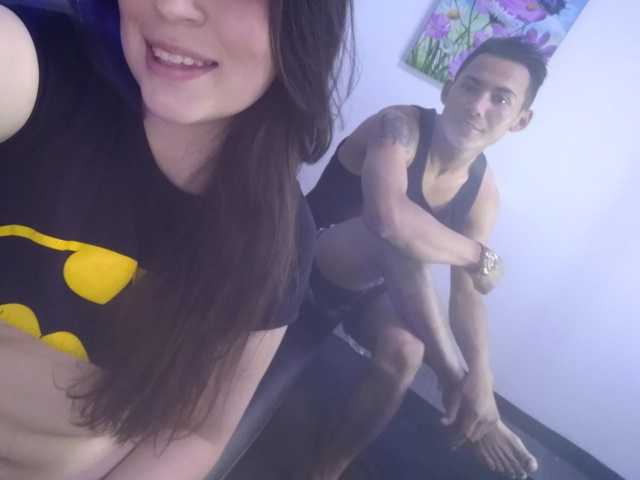 Chat vidéo érotique KimAndAustin