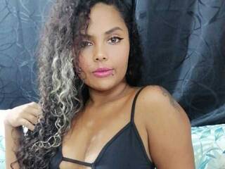 Chat vidéo érotique Kinari-