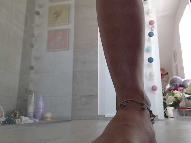 Captures d'écran de diffusion KinkyMoni