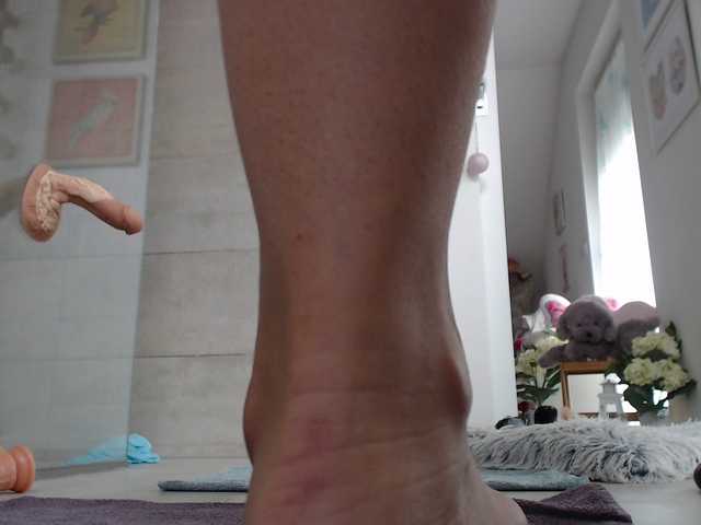 Captures d'écran de diffusion KinkyMoni