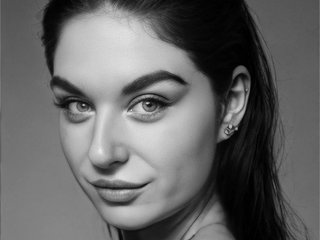 Chat vidéo érotique kiragold24