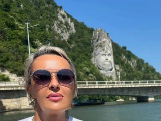 Chat vidéo érotique KirraWhite