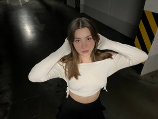 Chat vidéo érotique KisaPurr