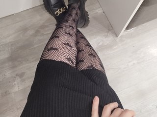 Chat vidéo érotique KisKisBaby888