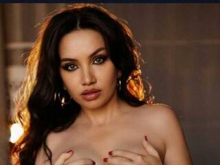 Chat vidéo érotique Kisskovaa