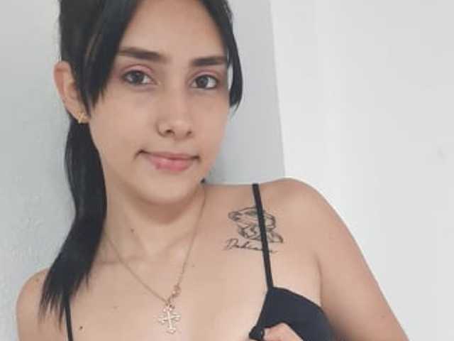 Chat vidéo érotique KittyDreamXxx