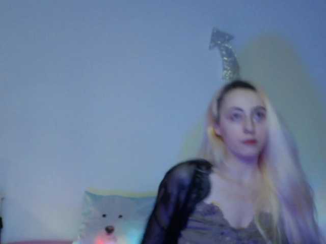 Photos Kittyisabelle Having fun with your Quinn! #euphoria #paypig #findom #humanatm #teamviewer #cashcow #sissy