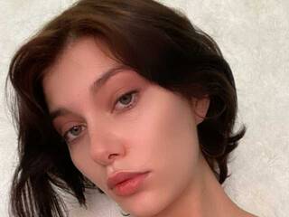 Chat vidéo érotique Mrs_Kkates