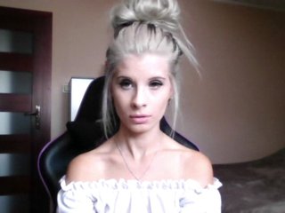 Chat vidéo érotique KristineNatural