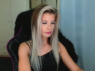 Chat vidéo érotique KristineNatural