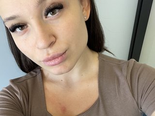 Chat vidéo érotique kristinkasiii