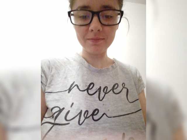 Captures d'écran de diffusion Kroshka-meow