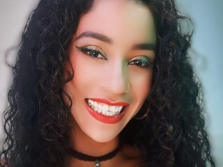 Chat vidéo érotique Kylie-Jen