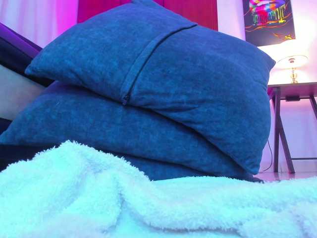 Captures d'écran de diffusion Laaura-Velez