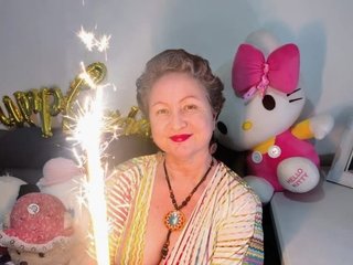 Chat vidéo érotique LADYQUEEN520