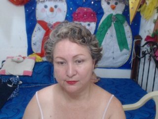 Chat vidéo érotique LADYQUEEN520
