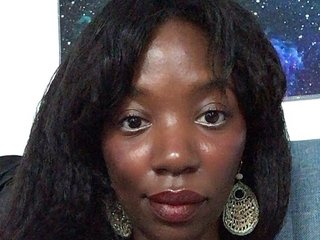 Chat vidéo érotique lanaluxxe4