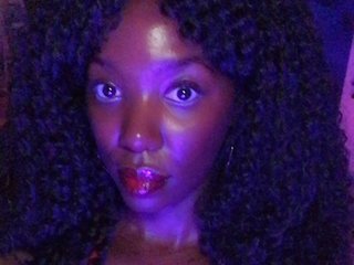 Chat vidéo érotique lanaluxxe4