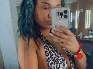 Chat vidéo érotique LanaVoxx