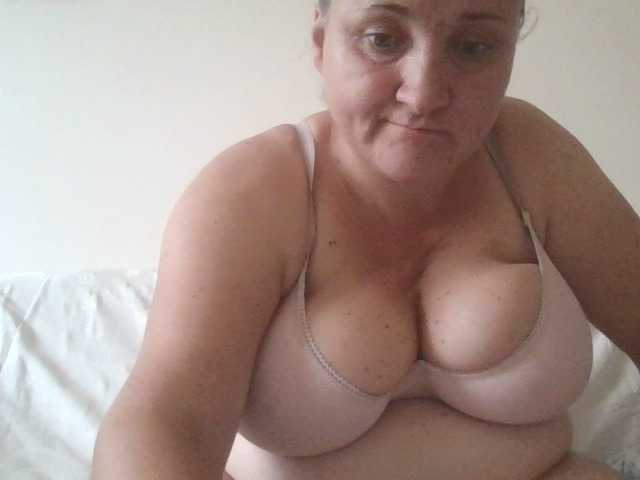 Photos LaraXXX33 Today my bigg boobs are just 10 tok -if u want see more i have menu