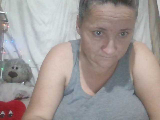 Photos LaraXXX33 Hello Today my bigg boobs are just 10 tok if u want see more I have menu try it!!