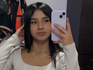 Chat vidéo érotique Laura-Khalifa