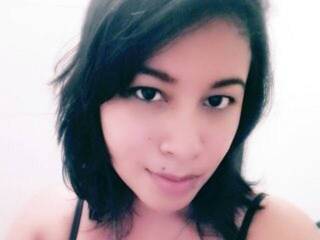 Chat vidéo érotique LauraHawkes