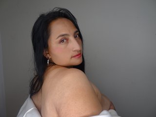 Chat vidéo érotique LauraYoselin