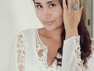 Chat vidéo érotique leillaa