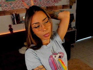 Chat vidéo érotique _Blo0mypie_