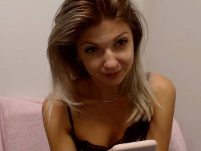 Captures d'écran de diffusion Lerika