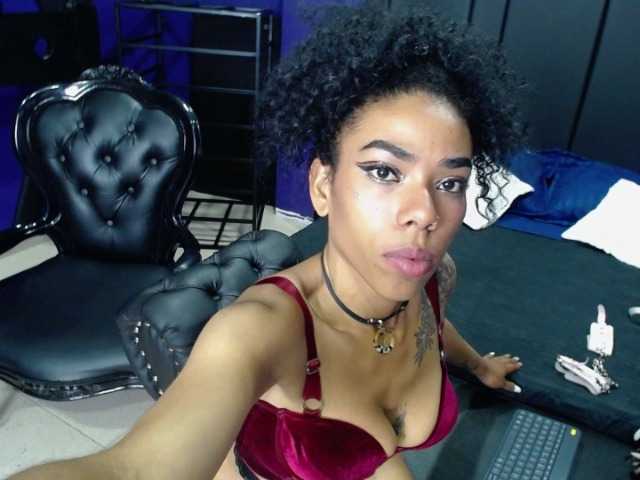 Фотографии Lesly-Queen im a girl BDSM and i can complace u come on