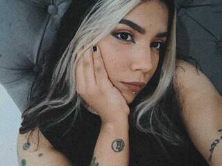 Chat vidéo érotique LetyLopez