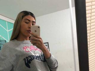 Chat vidéo érotique LexaRoss