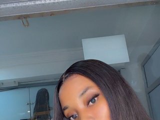 Chat vidéo érotique LexyVyei