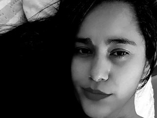 Chat vidéo érotique Liahra