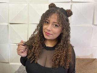 Chat vidéo érotique LianaDuque