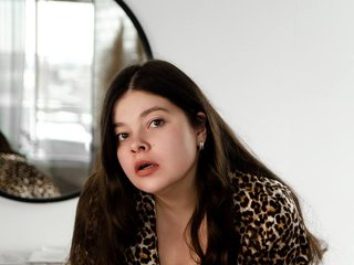 Chat vidéo érotique Lila-Linds