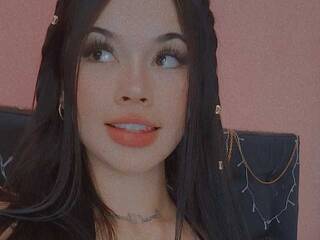 Chat vidéo érotique Lili-James