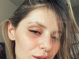 Chat vidéo érotique LilKatana